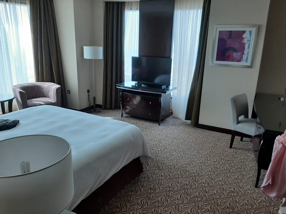 Zimmer Rose Rayhaan by Rotana