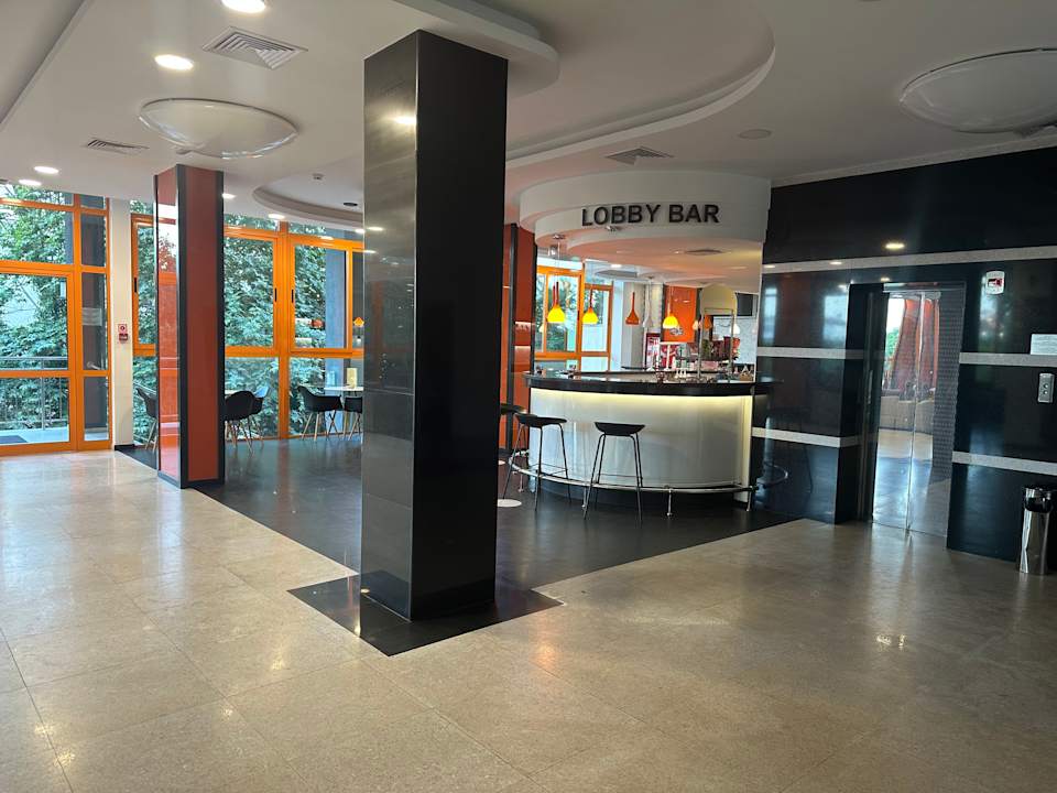 Lobby Hotel Sunrise