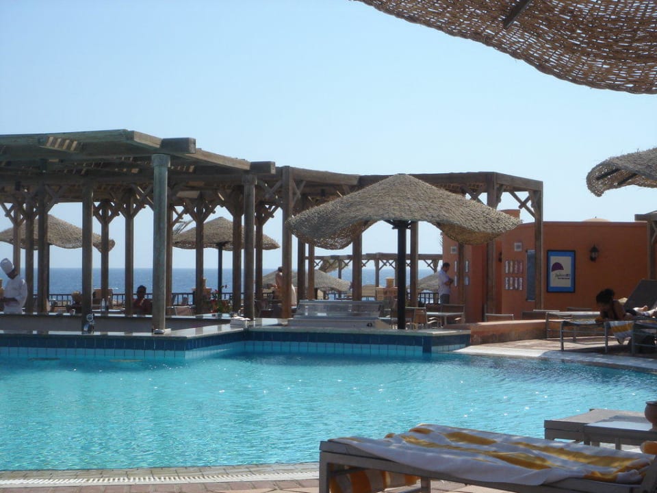 Pool Radisson Blu Resort, El Quseir