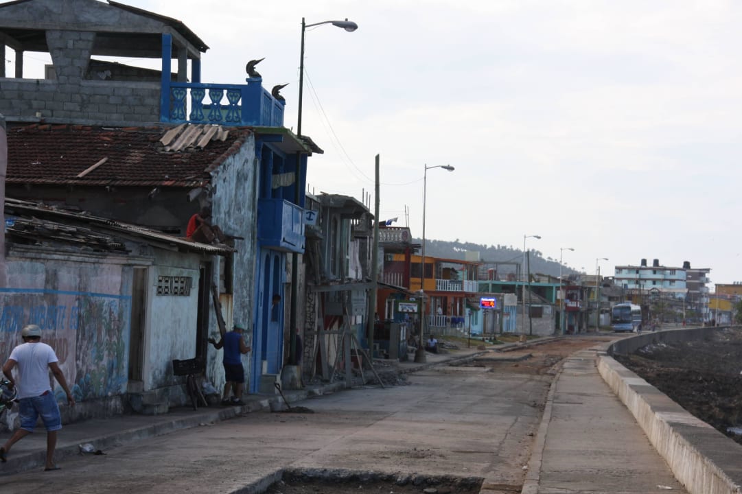 Der Malecon wird neu gemacht  Casa Lourdes Balgas y Francisco Correa