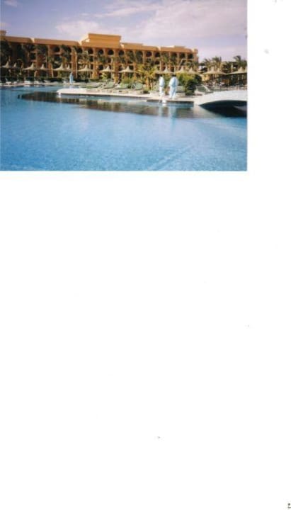 Bettenhaus und Pool Giftun Azur Resort