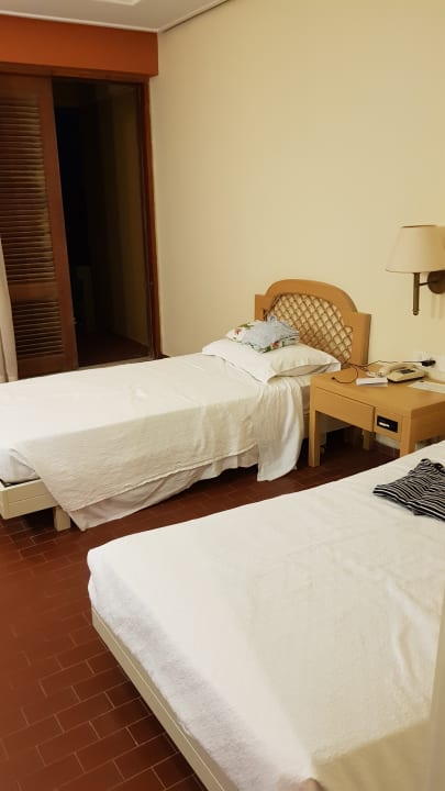 Zimmer Kernos Beach Hotel & Bungalows