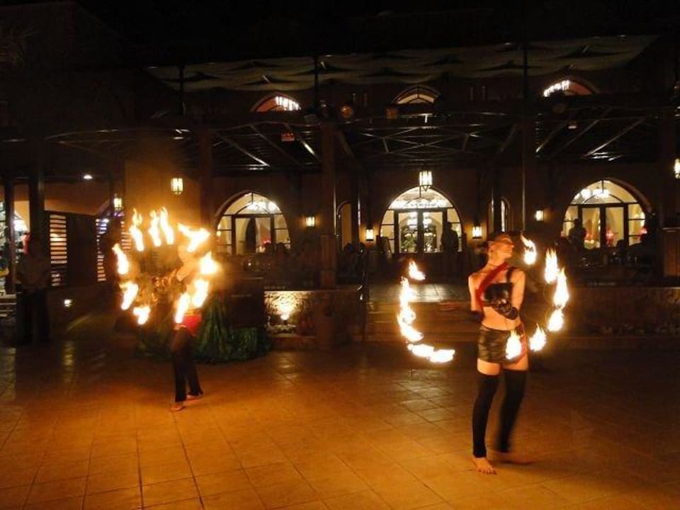 Feuershow Jaz Makadi Blue - TUI BLUE Makadi - Adults Friendly 16 Years Plus