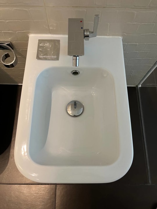 Zimmer W Abu Dhabi - Yas Island