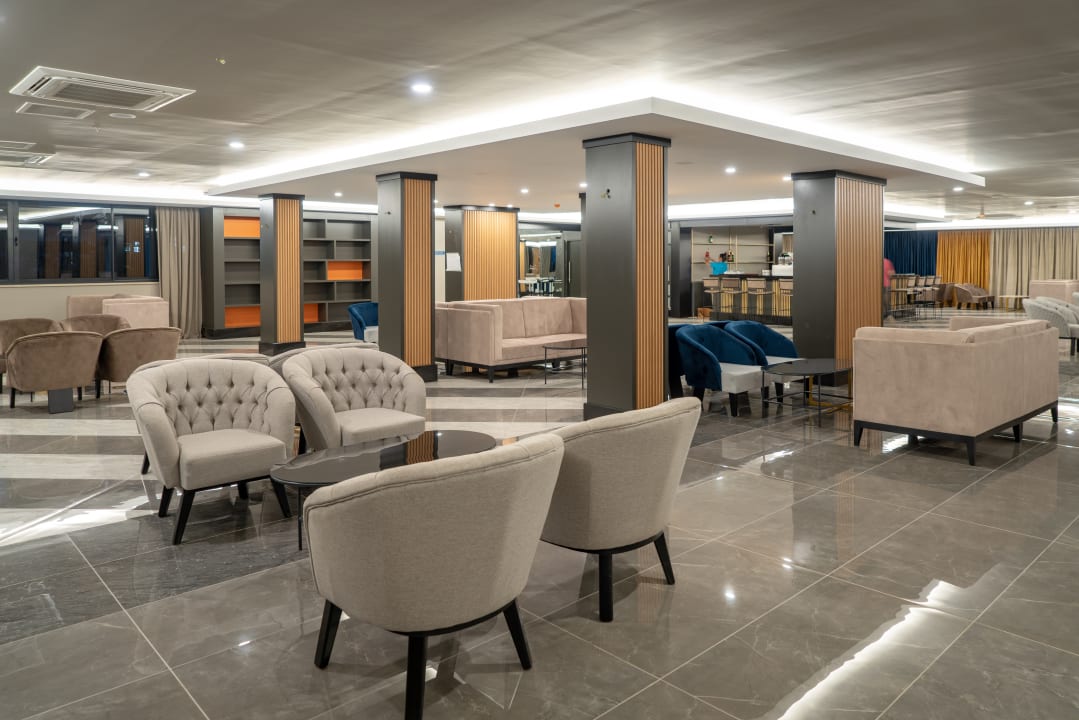 Lobby Master Family Club
