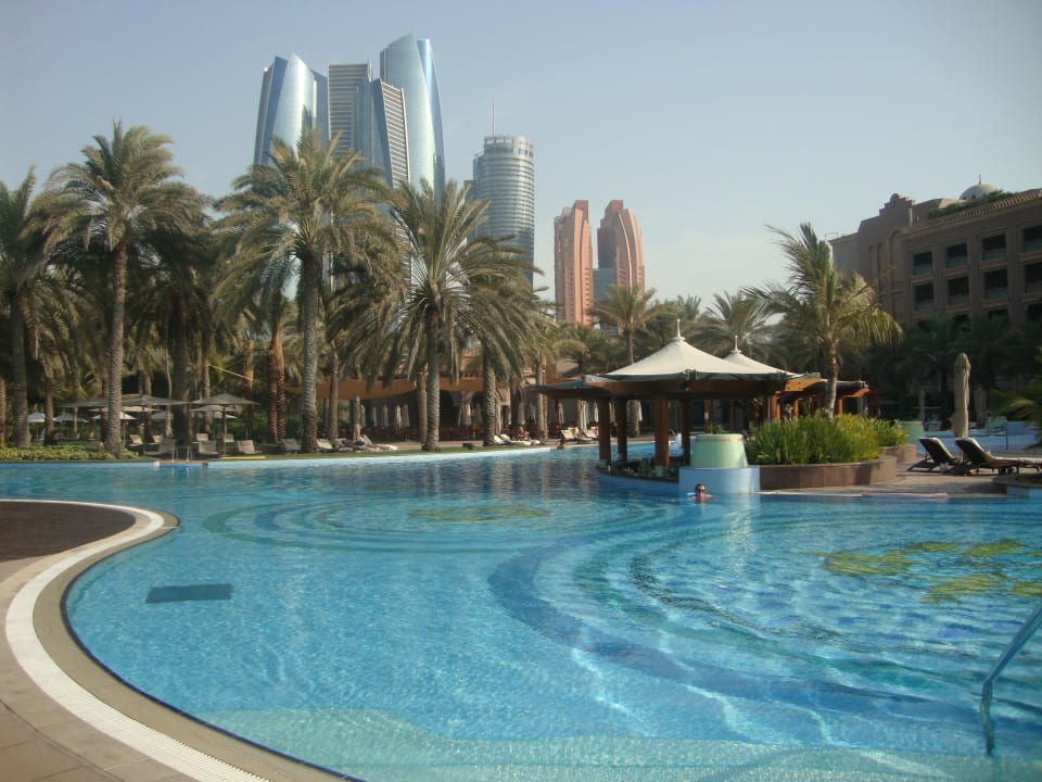 Pool Emirates Palace Mandarin Oriental