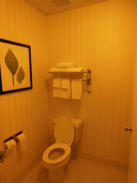 Bad Hotel Fairfield Inn By Marriott Topeka