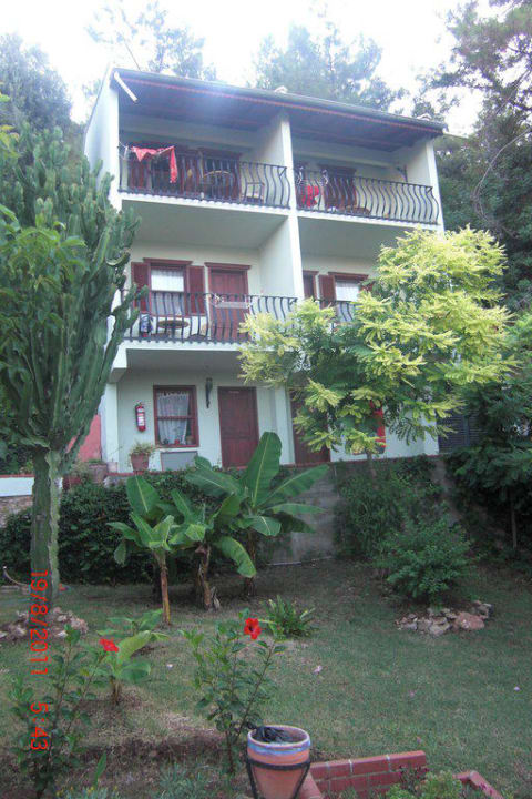 Blick vom Frühstücksrestaurant auf unser Zimmer Hotel Meri