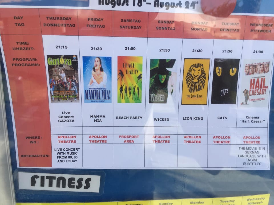 Shows (manche waren toll) Neptune Luxury Resort