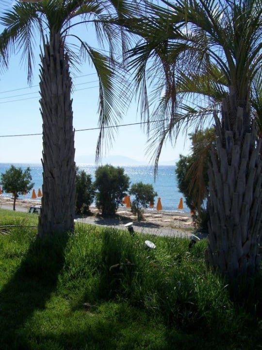 Blick von der Liege aufs Meer Atlantica Mikri Poli Kos