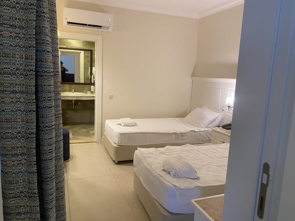 Zimmer Grand Yazici Club Marmaris Palace