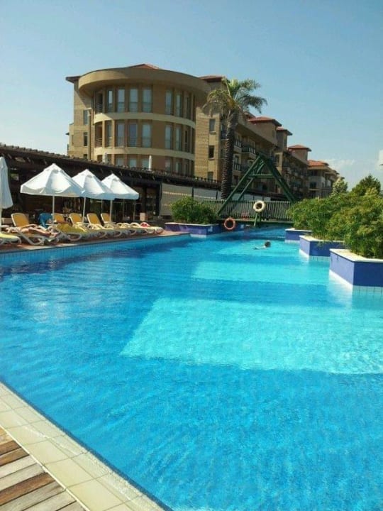 Vom Hotel direkt ins Pool TUI BLUE Xanthe