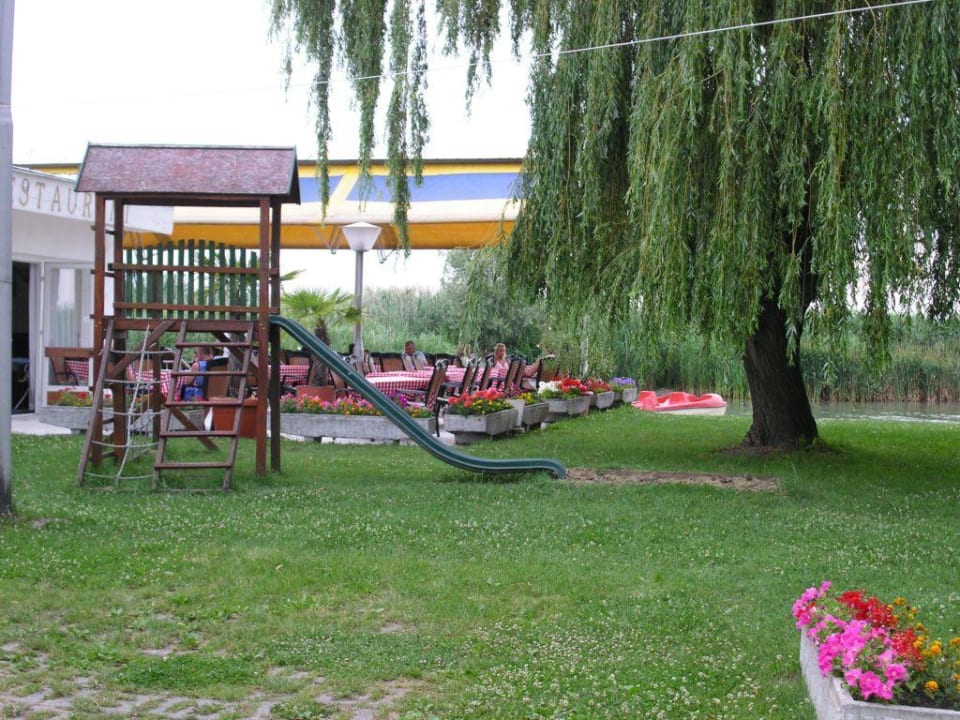 Schöne Anlage Hotel Bungalow Park