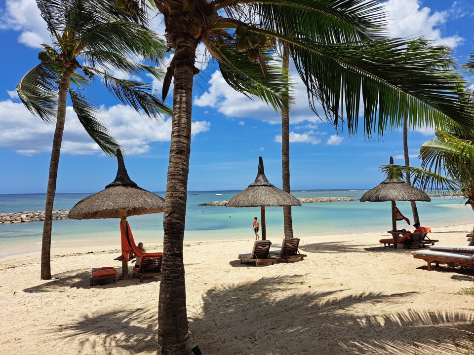 Strand Sands Suites Resort & Spa