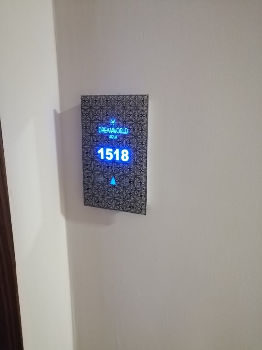 Zimmer Dream World Aqua Hotel