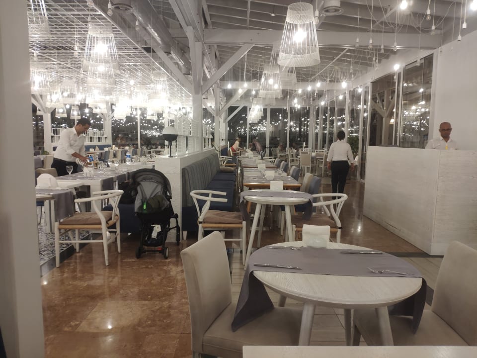 Gastro Ramada Plaza by Wyndham Antalya