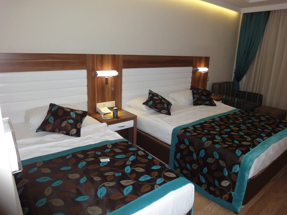 Sehr schön eingerichtet !! Dizalya Palm Garden