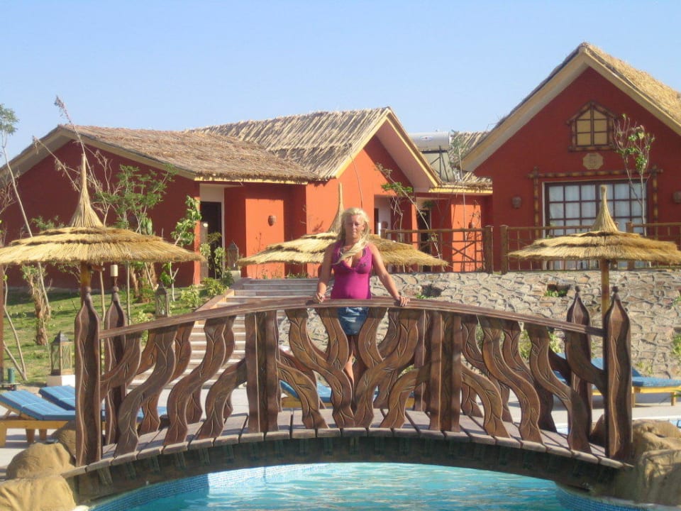 Über sieben Brücken musst du gehen Pickalbatros Jungle Aqua Park Resort - Neverland Hurghada