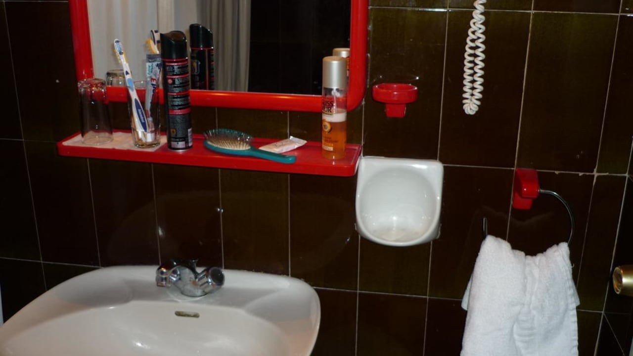 Badspiegel, etc. Hotel Kalithea Sun & Sky