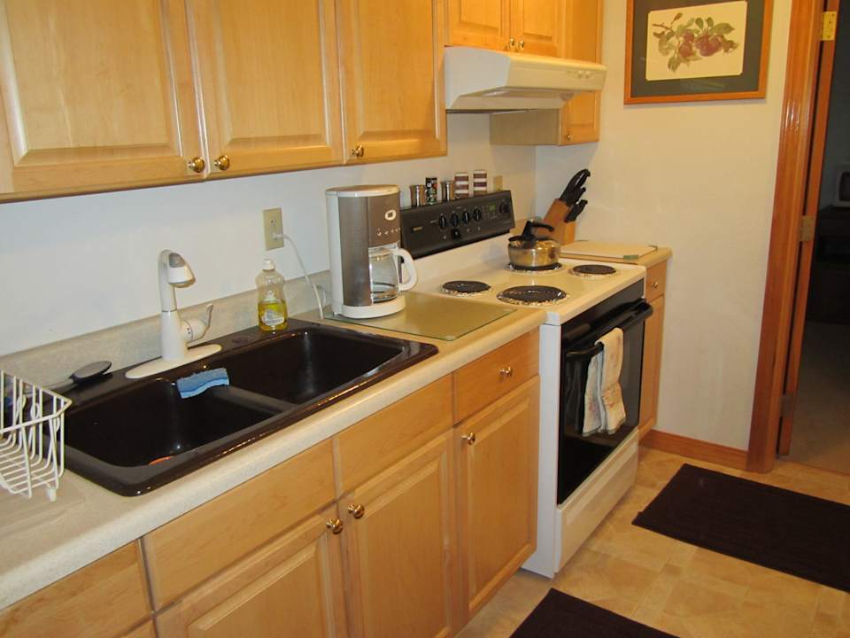 Separate Gemeinschaftsküche Hotel Alaska House of Jade A&B