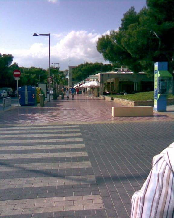 Geschäfte vor dem Hotel Hotel Principe