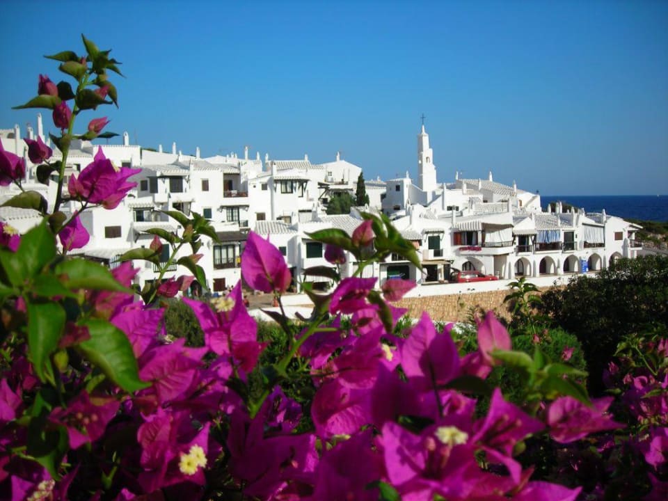 Blick vom Hotel nach Binibeca Vell Hotel Menorca Binibeca (Adults Only) by Pierre & Vacances Premium