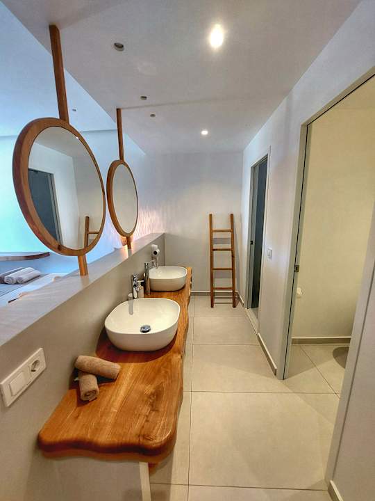 Zimmer Aqua Blu By Checkin