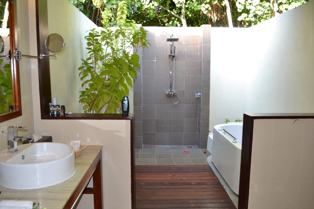 Open Air Bad Gartenbungi ROBINSON MALDIVES