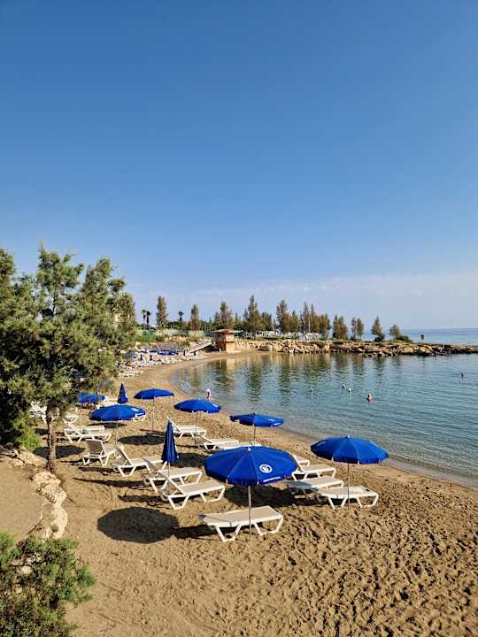 Strand Crystal Springs Beach Hotel