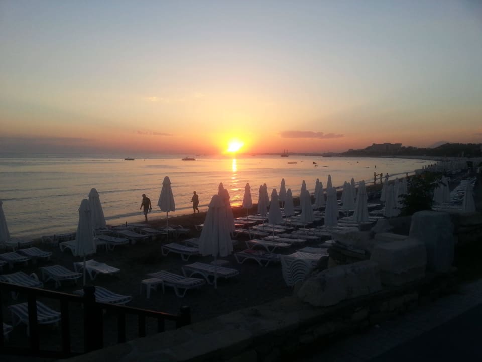 Sonnenuntergang Can Garden Beach