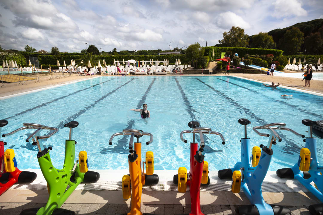 Pool Fabulous Village