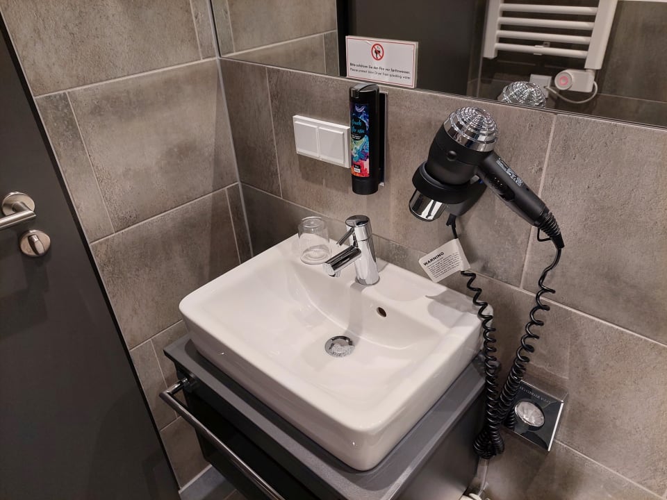 Zimmer Holiday Inn – the niu, Charly Frankfurt City