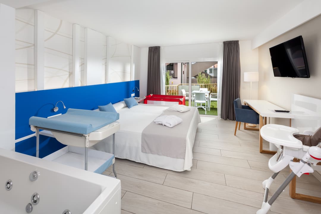 Zimmer Playa Olid Suites & Apartments