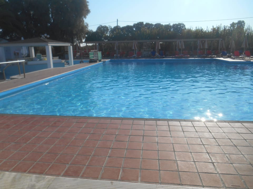 Pool Santa Marina Beach