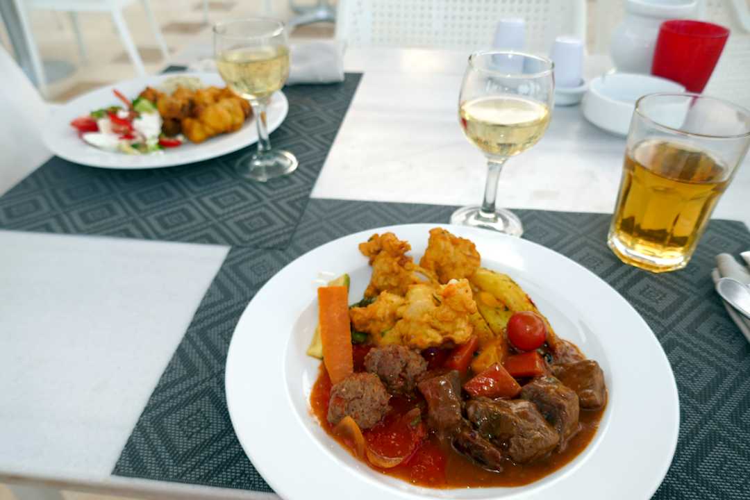 Gastro Serenity Alpha Beach