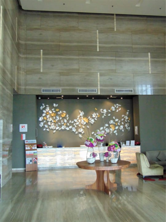 Lobby Swiss-Belhotel Airport Jakarta