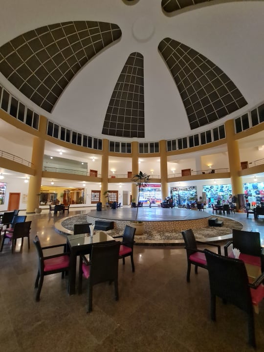 Lobby Three Corners Equinox Beach Resort