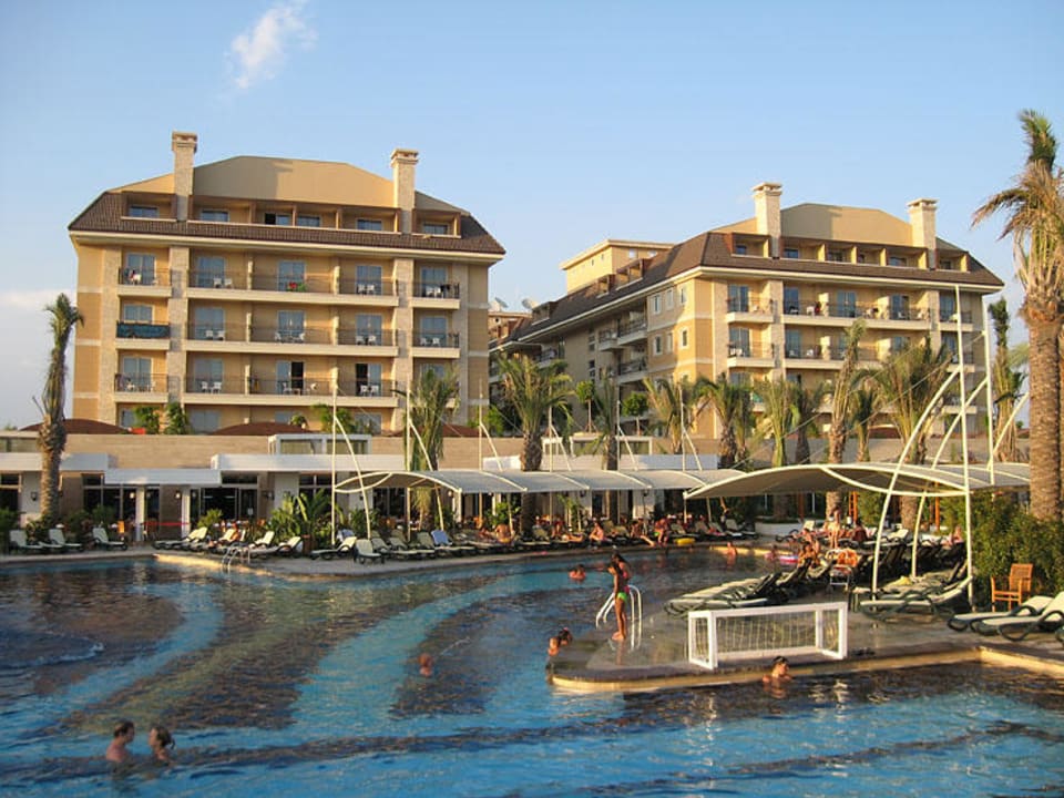 Hotel Crystal Family Comfort Collection