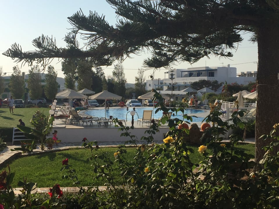 Gartenanlage Hotel Birikos