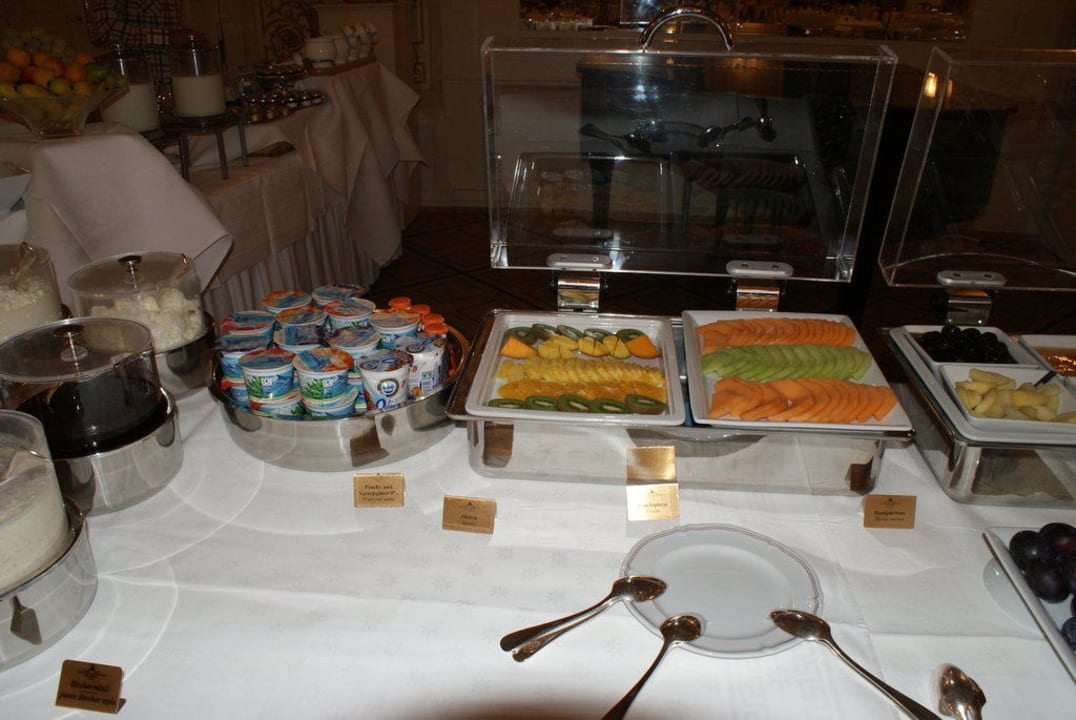 Frühstück Grand Hotel Kronenhof Pontresina