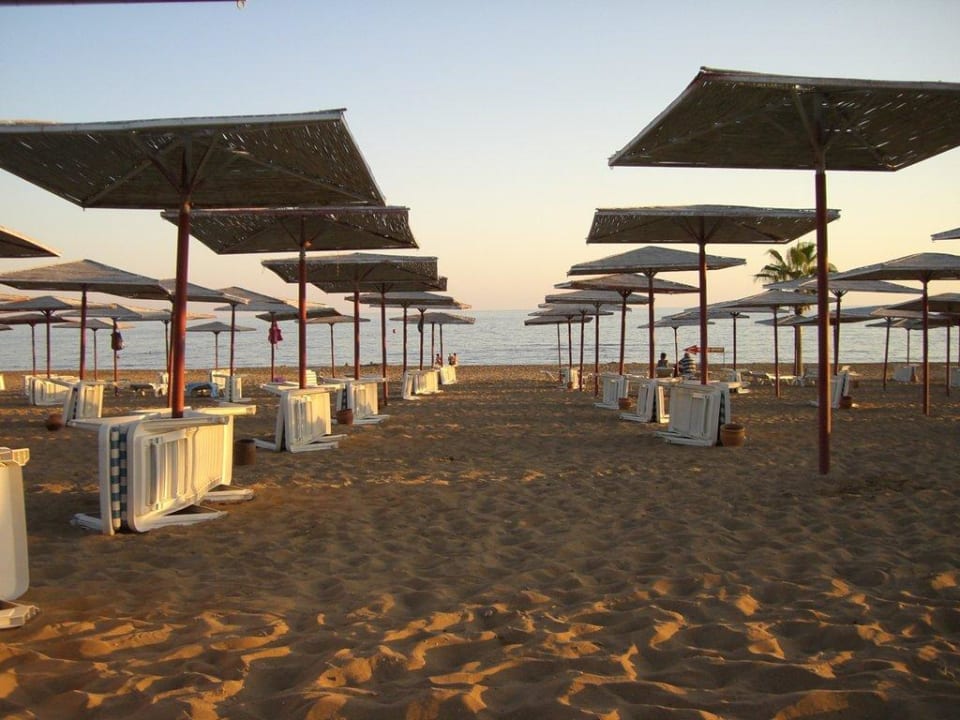 Blick auf den Hotelstrand Hotel Süral Resort