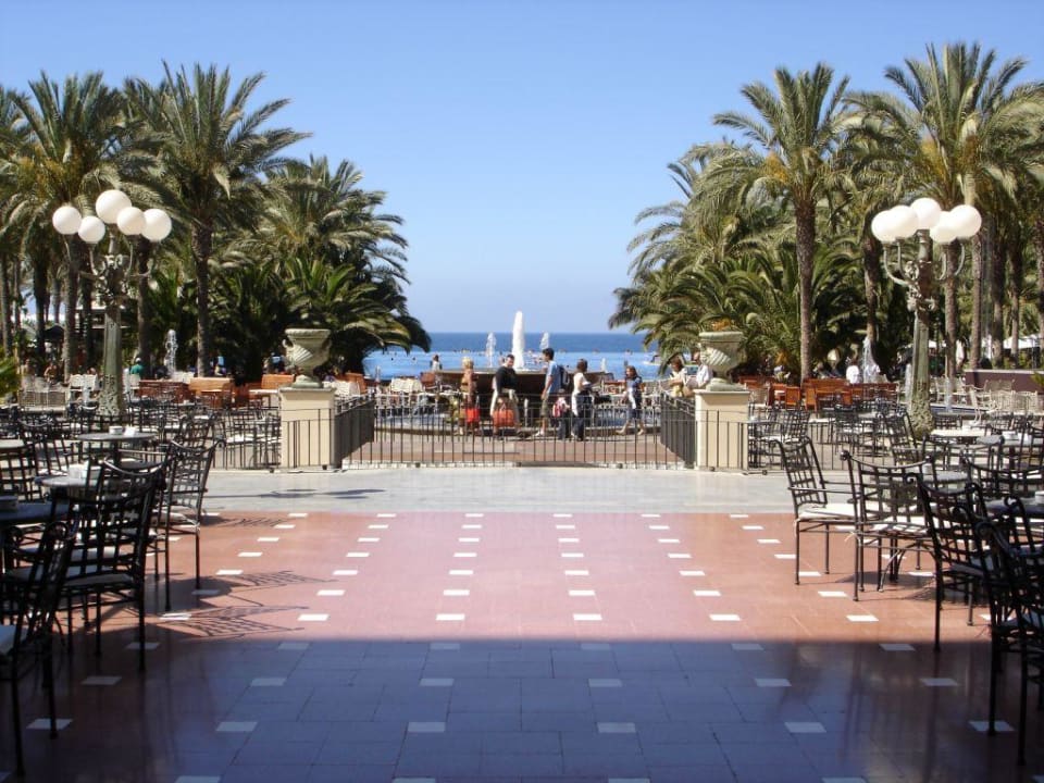 Blick Richtung Pool Lopesan Costa Meloneras, Resort & Spa