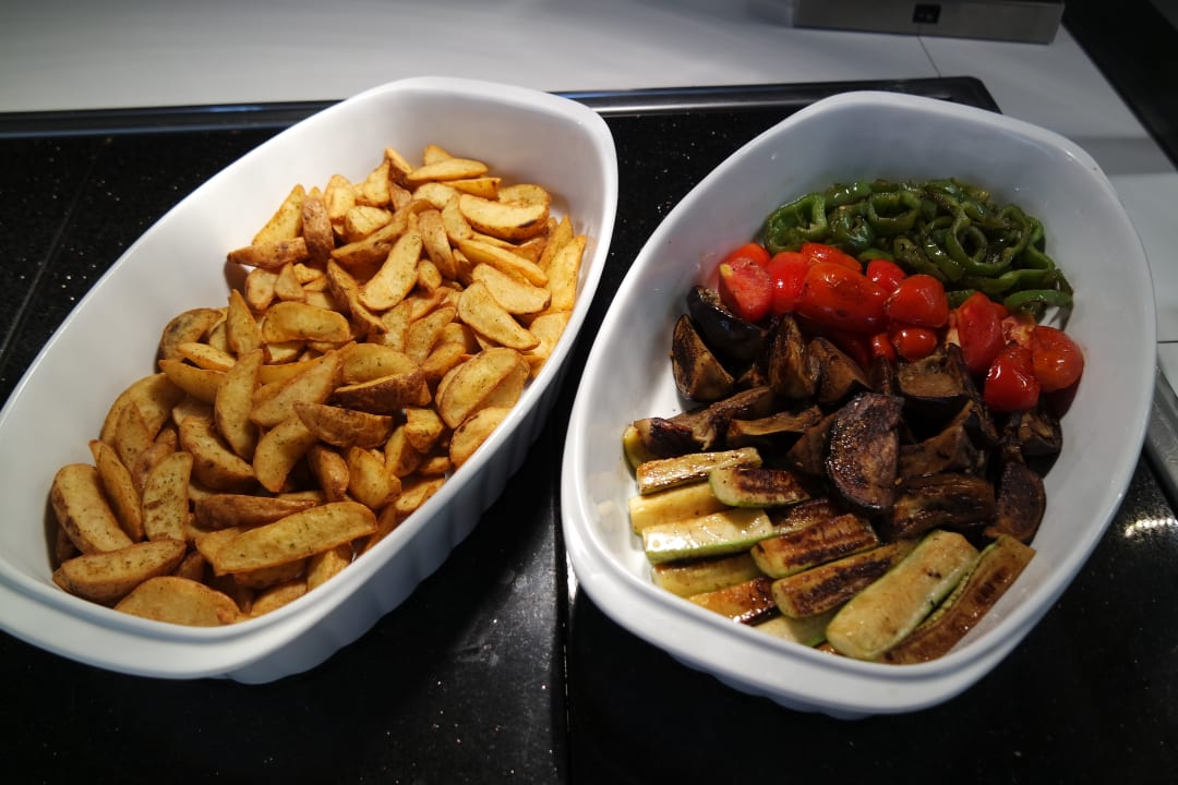 Gastro The Orangers Garden Villas & Bungalows