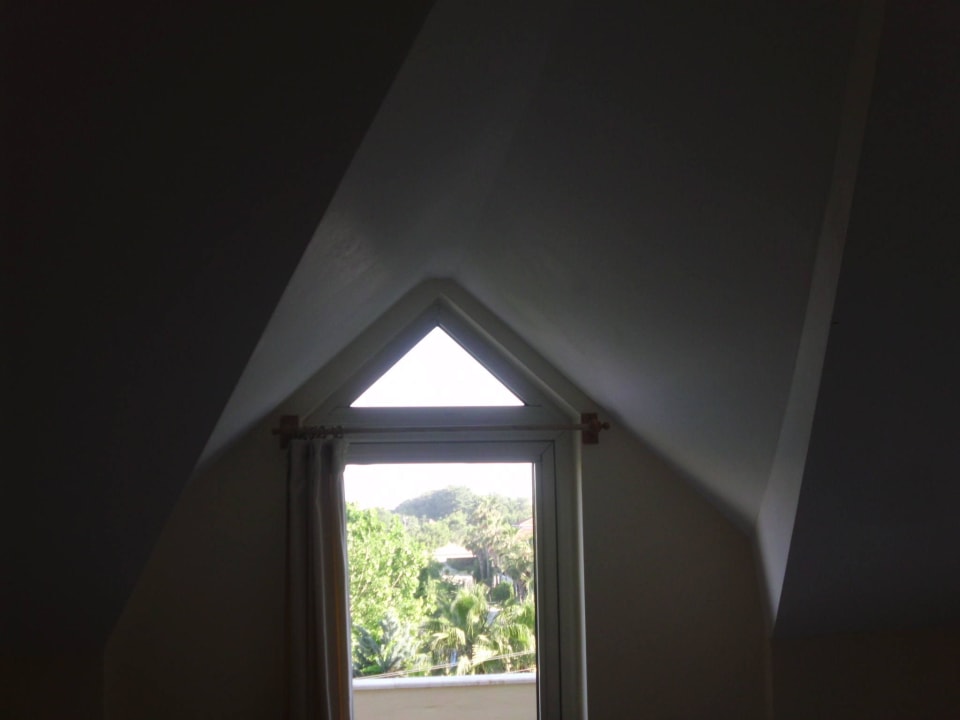 Die tückische Dachschräge Hotel Orfeus Park