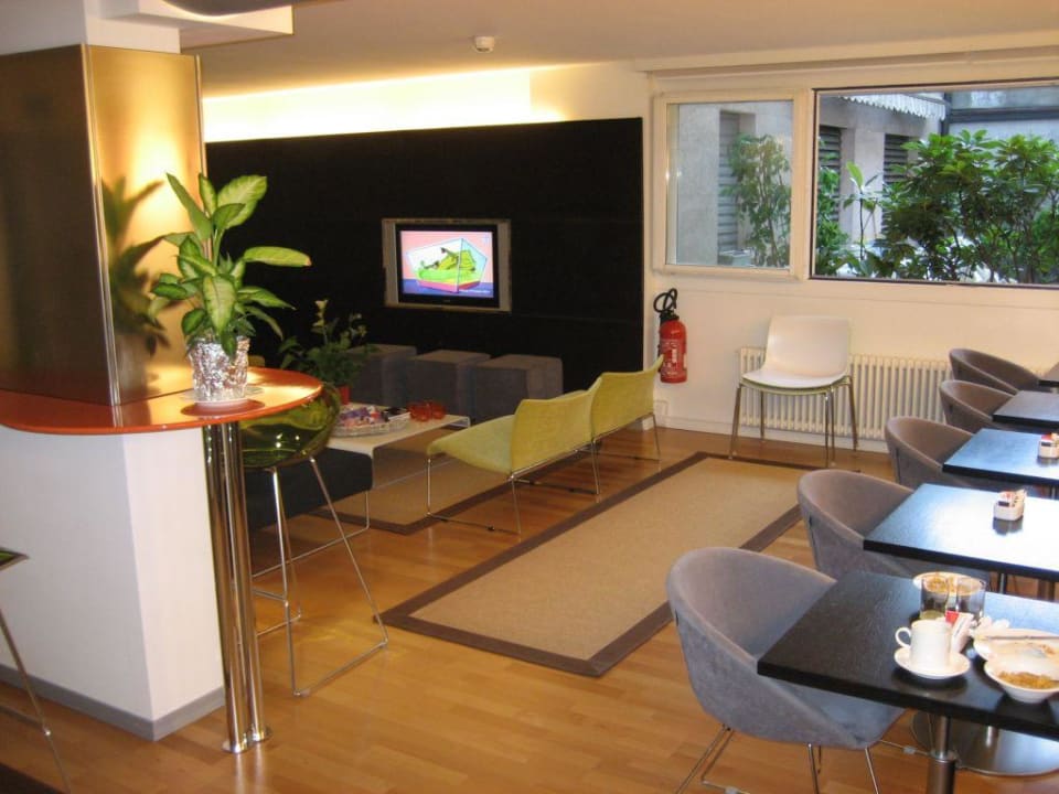 Frühstücks- und Auftenhaltsraum Design Hotel F 6