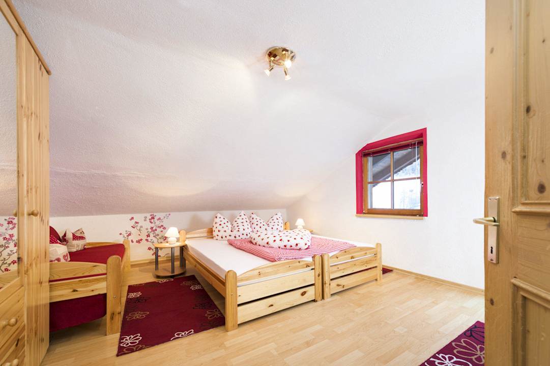 Rotes Zimmer Apartment Angelika