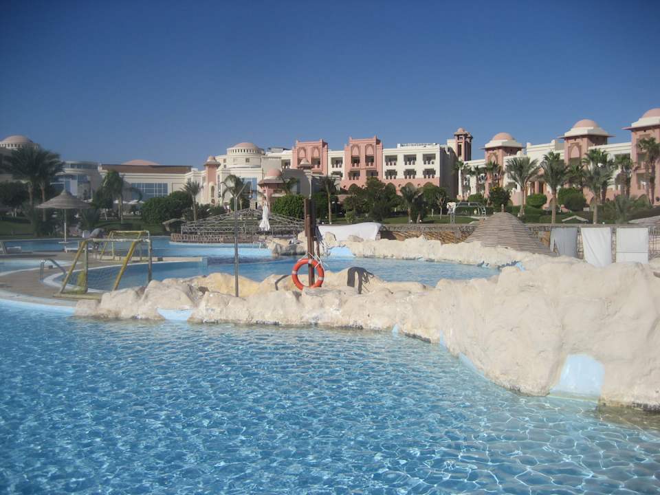 Pool Serenity Alpha Beach