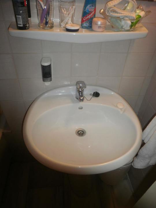 W łazience Santa Marina Beach