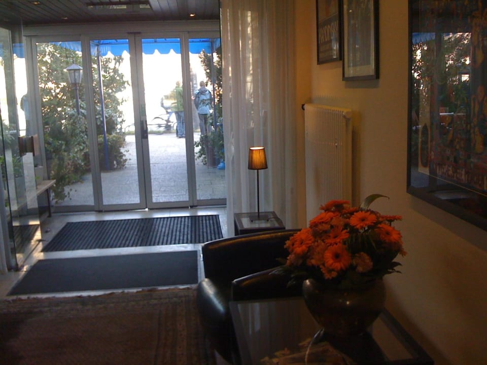 Nice flowers in the hall Hotel Nymphenburg