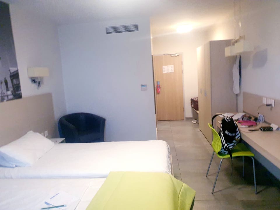 Zimmer Hotel Santana